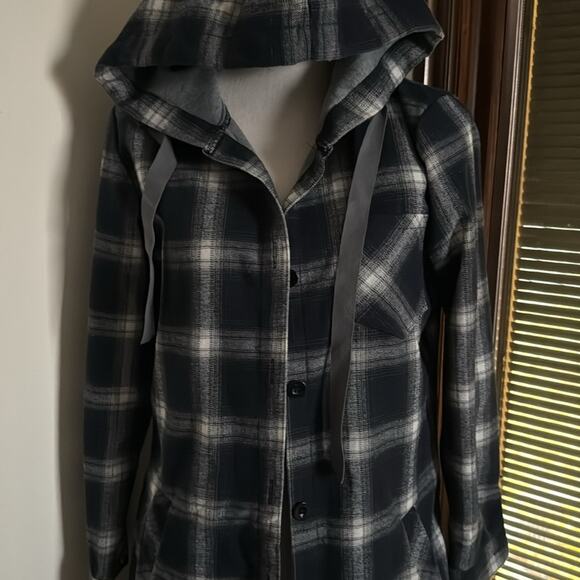 Grace Karin | Black and White Plaid Hooded Flannel Button Down Size S - Picture 3 of 10